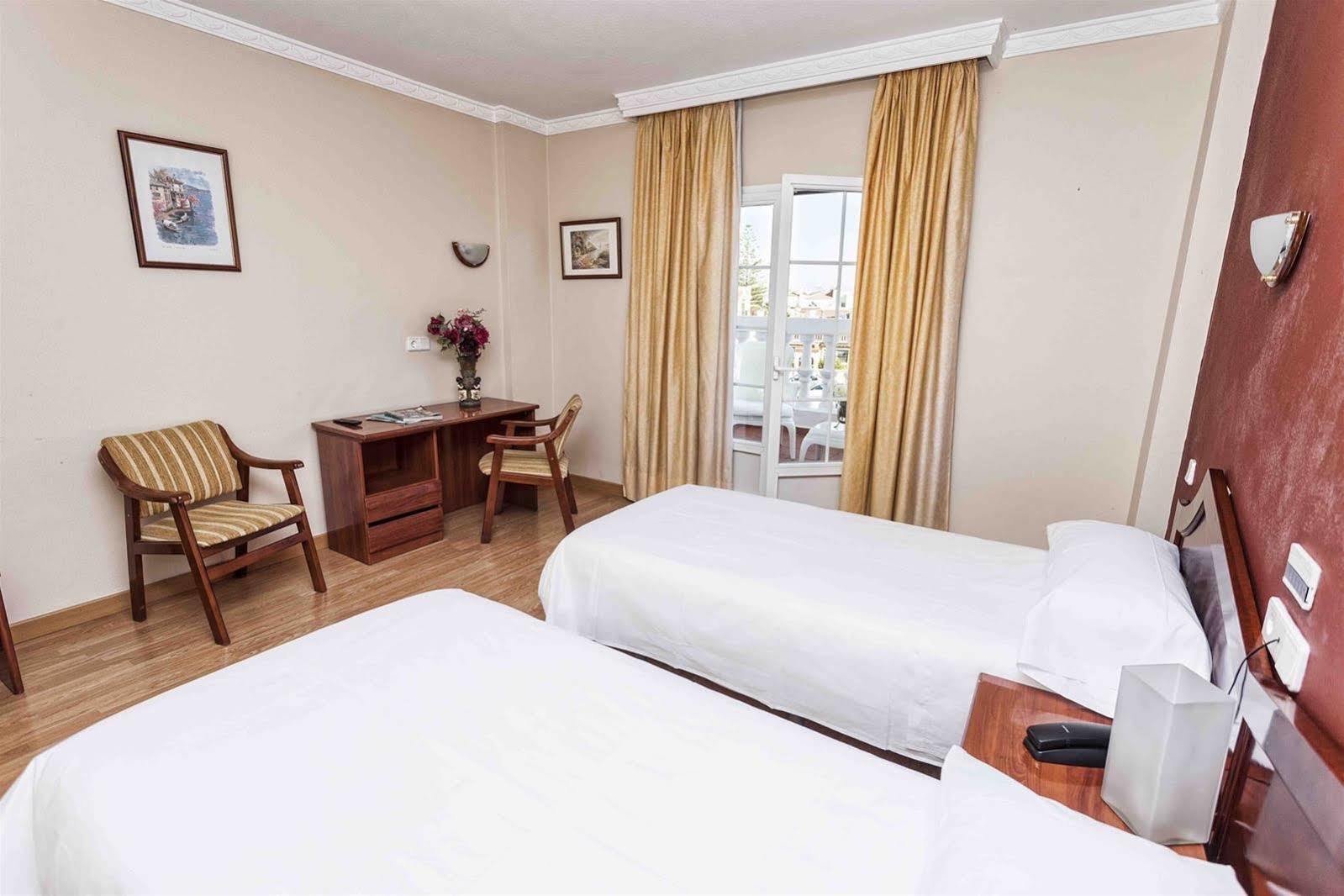 Hotel Carabela Santa Maria Mazagon Exterior photo